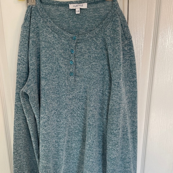 5 for $12 green soft fuzzy sweater - Picture 2 of 4